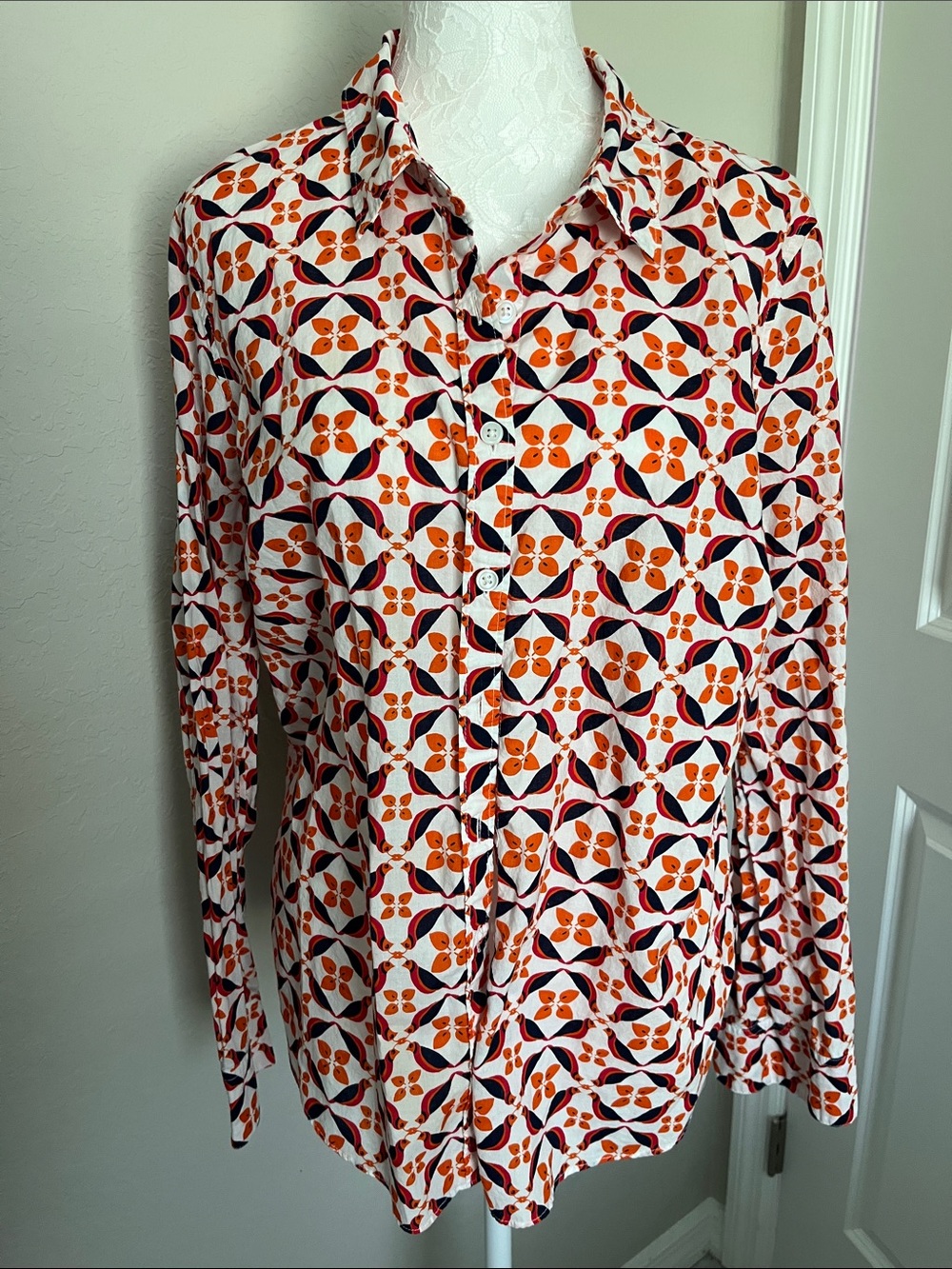 crown & ivy 100 Cotton Orange and Navy Geometric Bird Print Button-Down Shirt